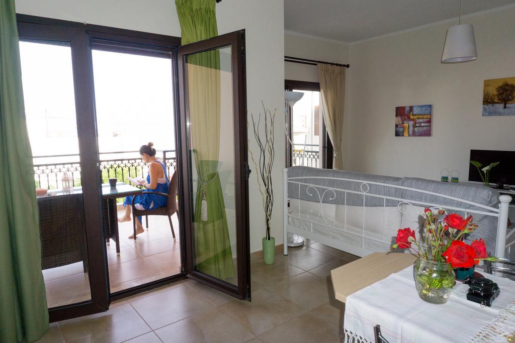 Ferienwohnung Porfyra'S Island Makrýgialos Exterior foto