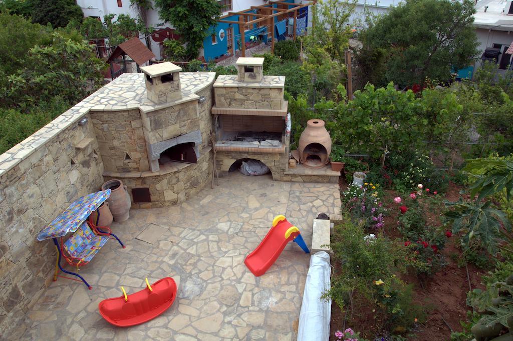 Ferienwohnung Porfyra'S Island Makrýgialos Exterior foto