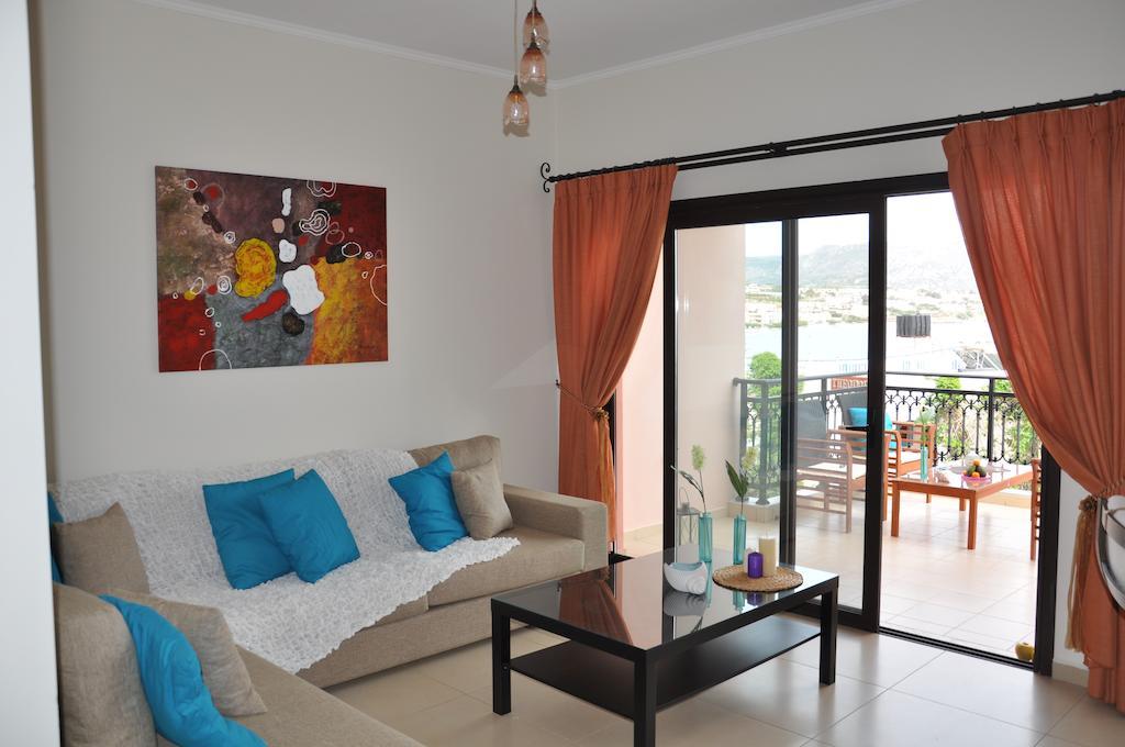 Ferienwohnung Porfyra'S Island Makrýgialos Exterior foto